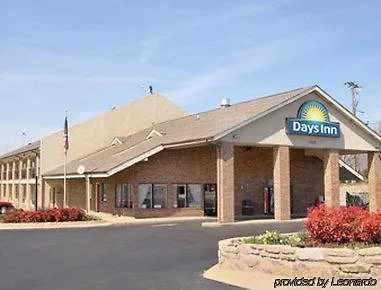 Days Inn By Wyndham Nashville N Opryland/Grand Ole Opry Motel