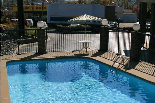 Days Inn By Wyndham Nashville N Opryland/Grand Ole Opry Motel